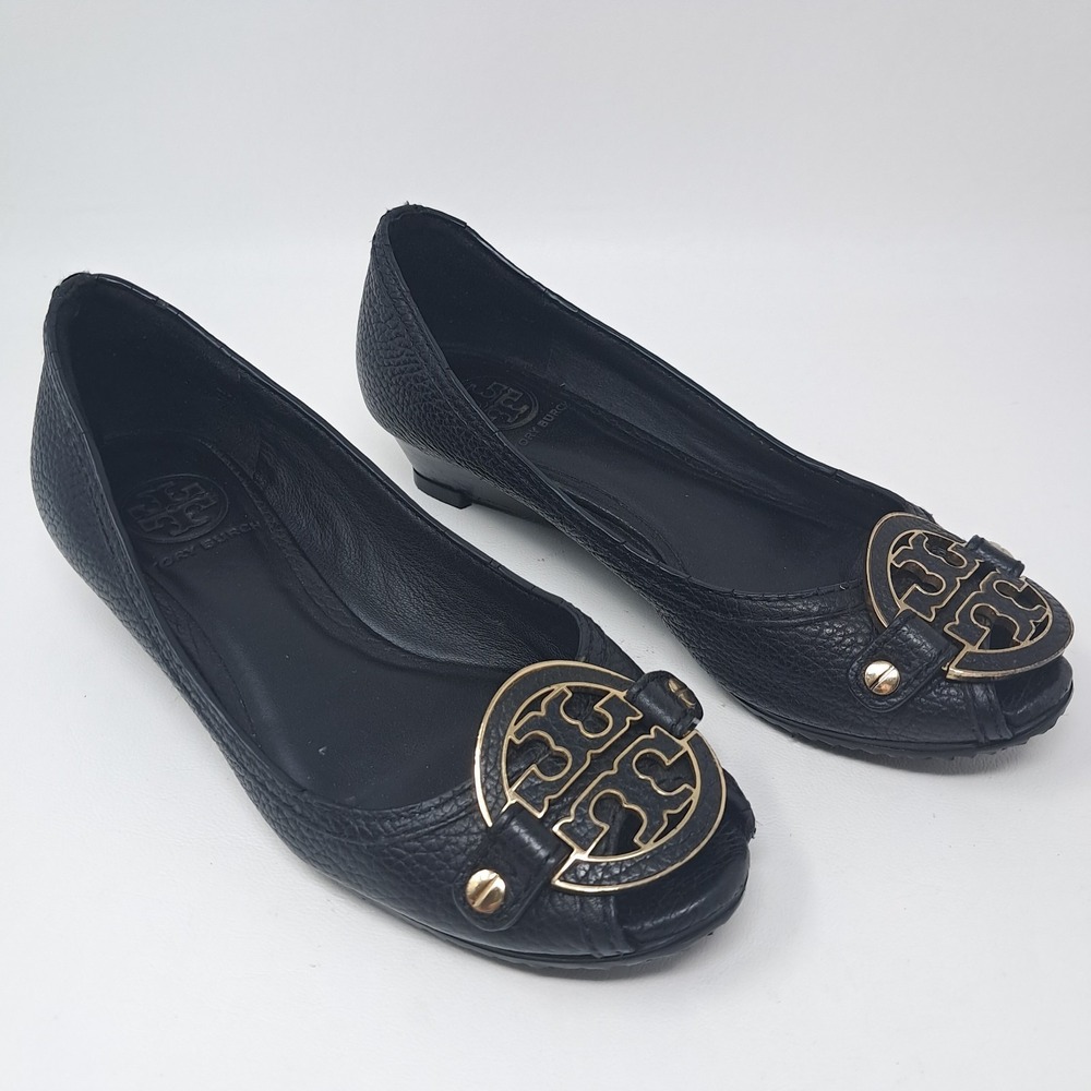 Tory Burch Leticia Black Pebbled Leather Peep Toe‎ Low Wedges Rubber Sole 6 M